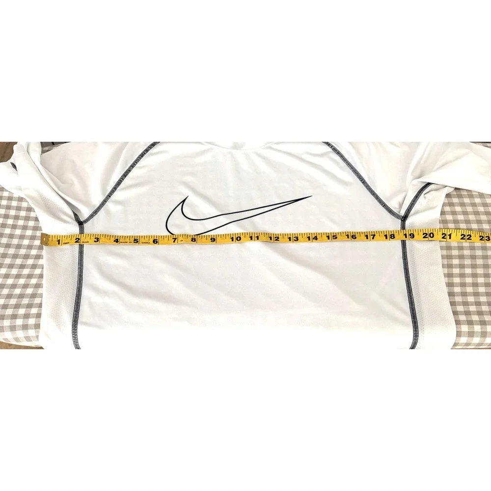 Nike Pro Dri-FIT Performance Slim Fit Mens T Shirt L White Crew Neck Logo